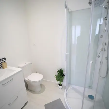 Paul Bert-4 Familial Apartman *